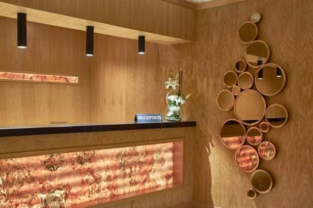 Фото Mabrouk Hotel And Suites