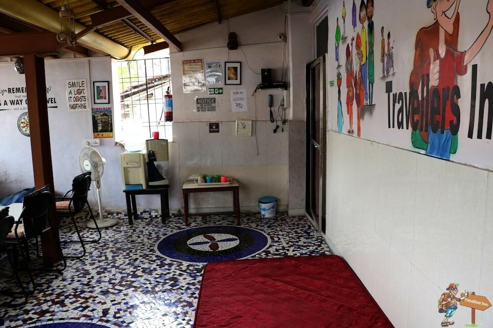 Фото Travellers Inn Mumbai