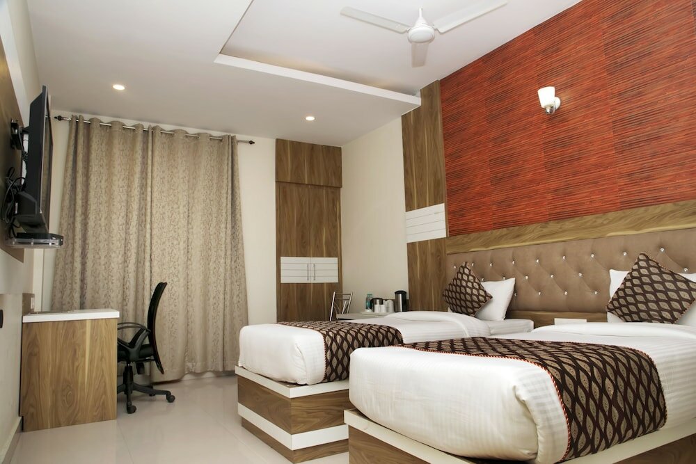 Фото Hotel Ganges Grand
