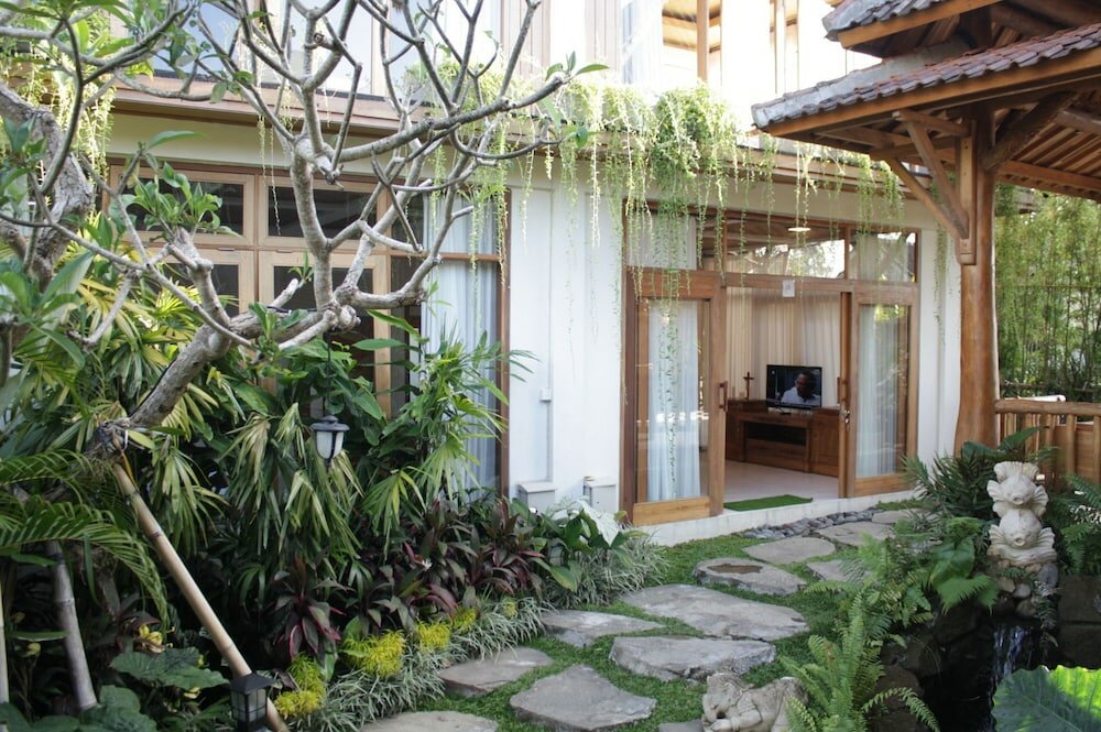 Фото Graha Sandat Villas