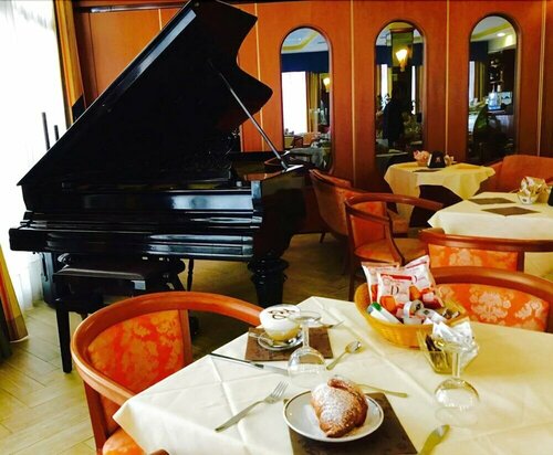 Гостиница Hotel Grazia Deledda в Сассари