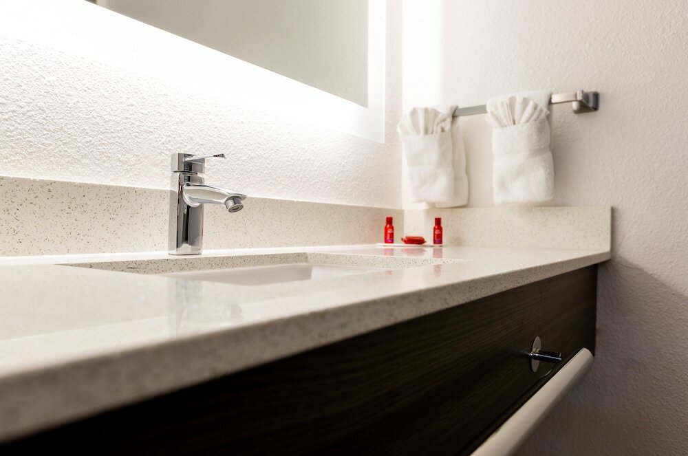 Фото SureStay Hotel by Best Western Seaside Monterey