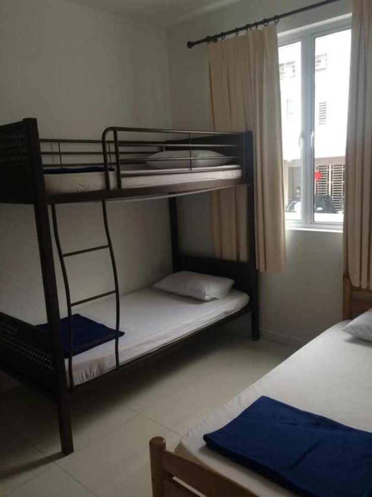 Фото Island Hostel