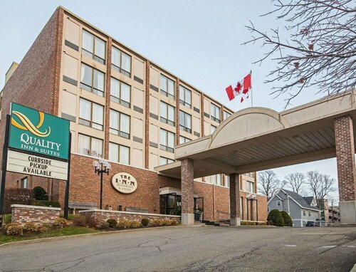 Гостиница Quality Inn & Suites Downtown в Шарлоттауне