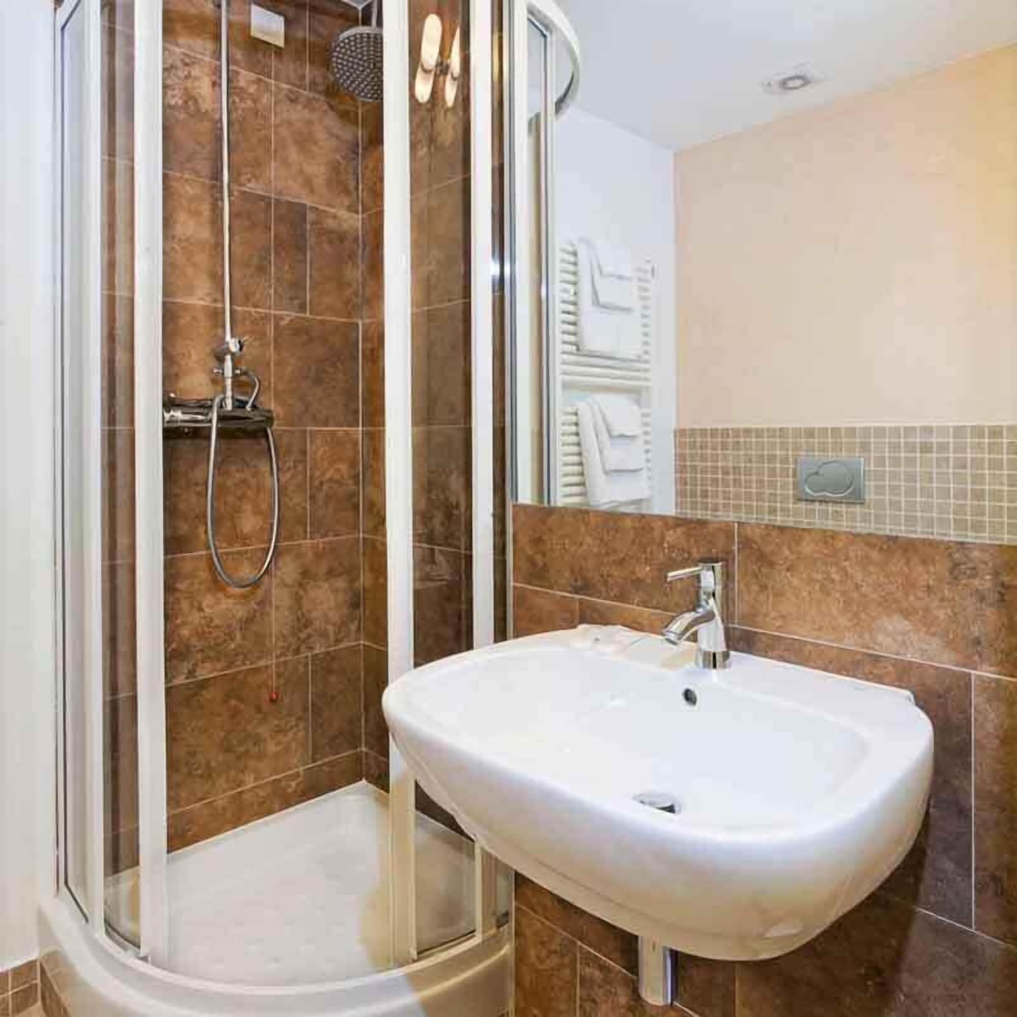 Фото Trevi Hotel