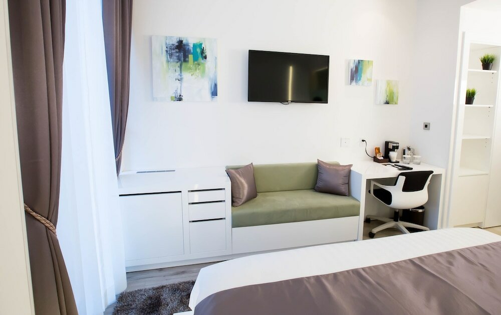 Фото The One Boutique Hotel