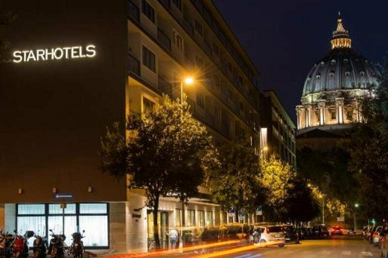 Гостиница Starhotels Michelangelo в Риме