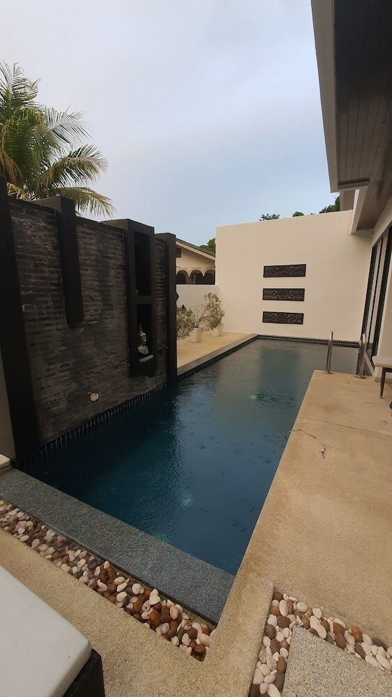 Фото By The Lake 