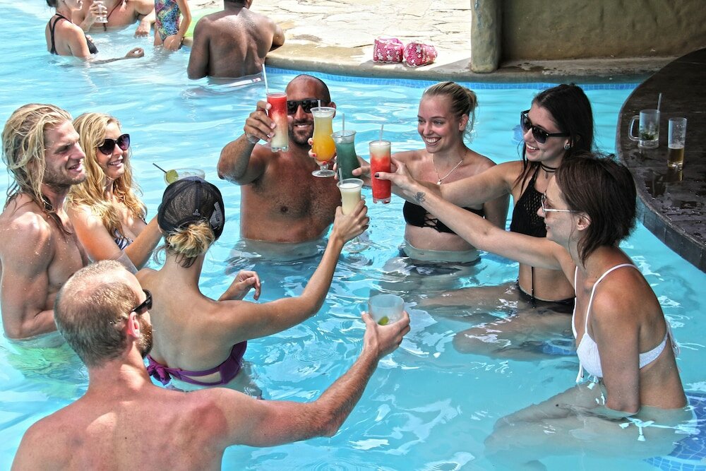 Фото Surf Ranch Hotel & Resort