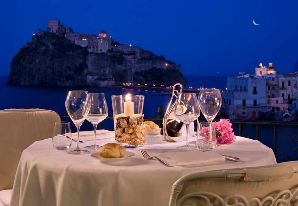 Фото Miramare E Castello Hotel