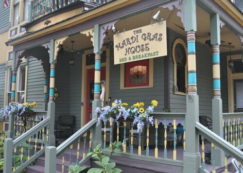 Гостиница The Mardi Gras House