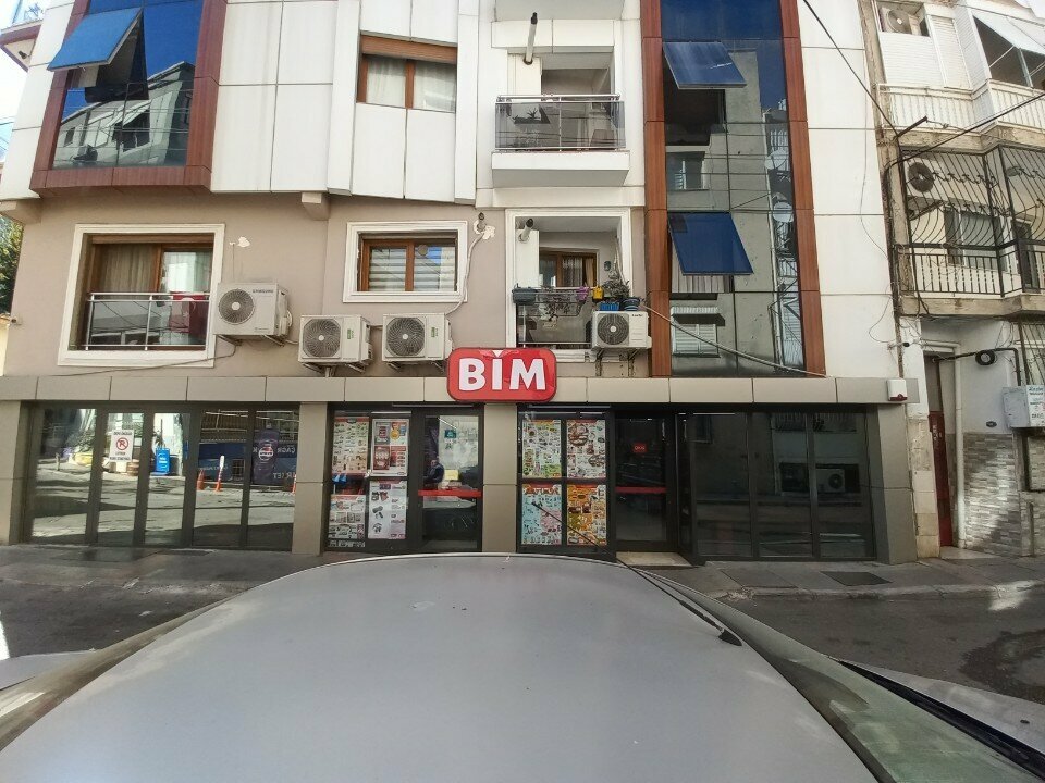 Supermarket Bim, Izmir, photo