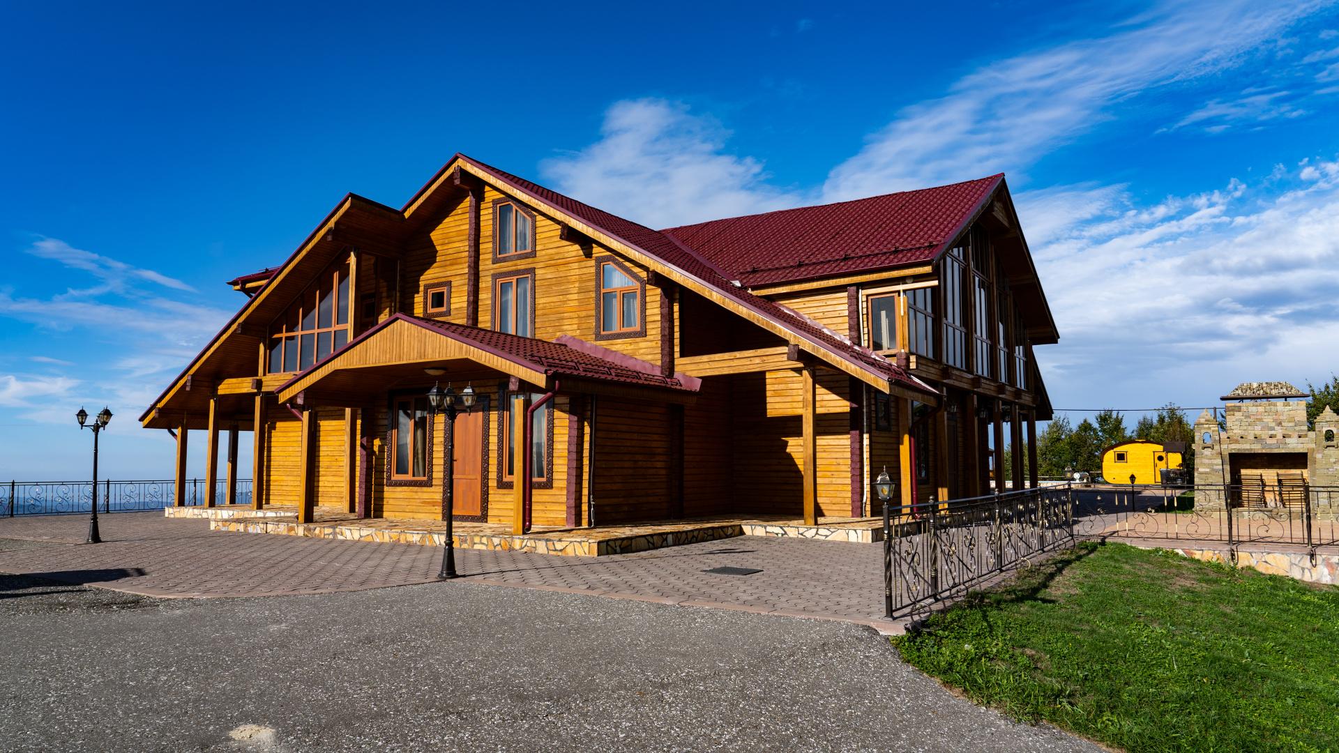 Фото отеля 1