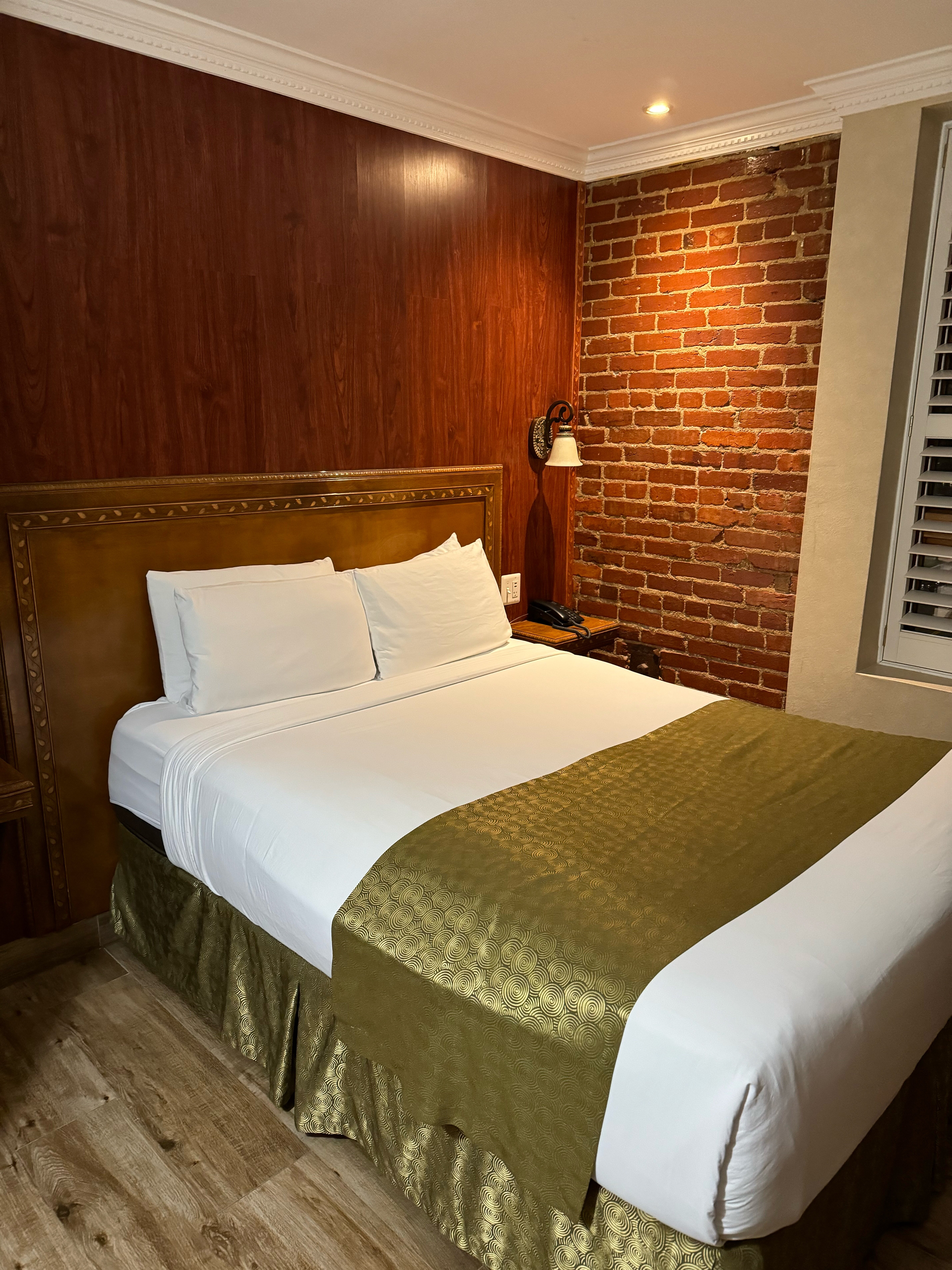 Фото The Architect