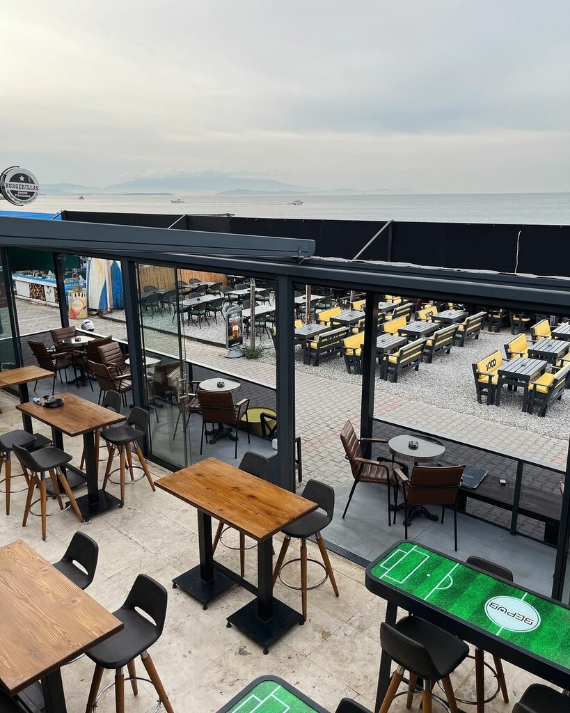 Bar, pub Bepub Cafe, Guzelbahce, photo