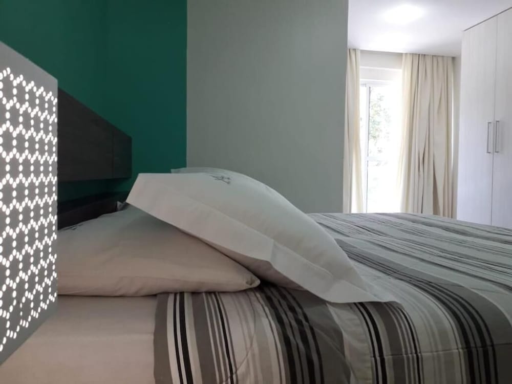 Фото Athos Hotel