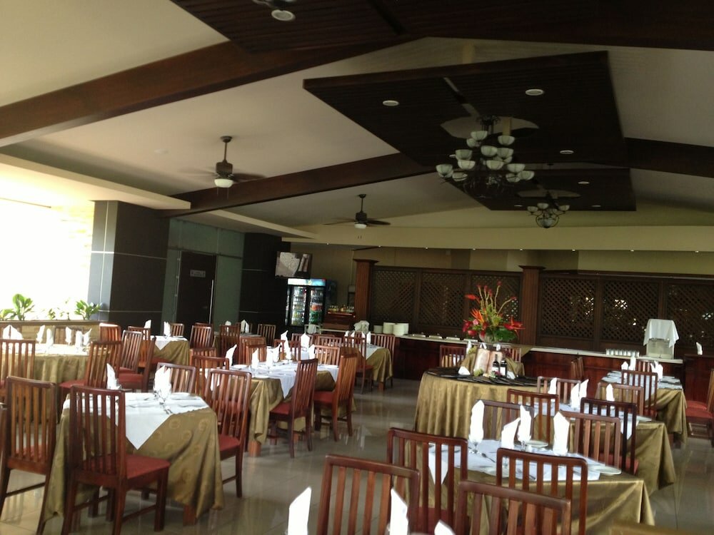 Фото Hotel Suerre