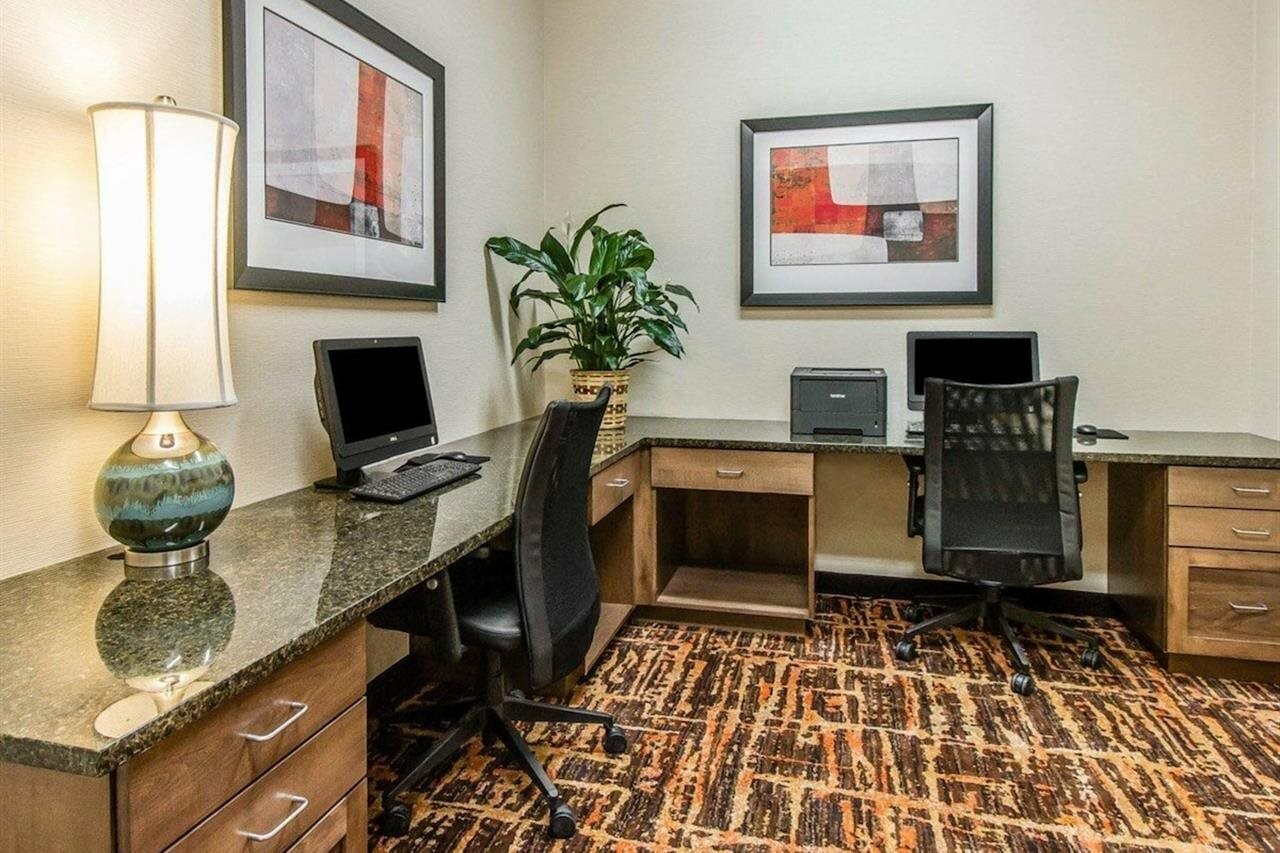 Фото MainStay Suites Watford City - Event Center