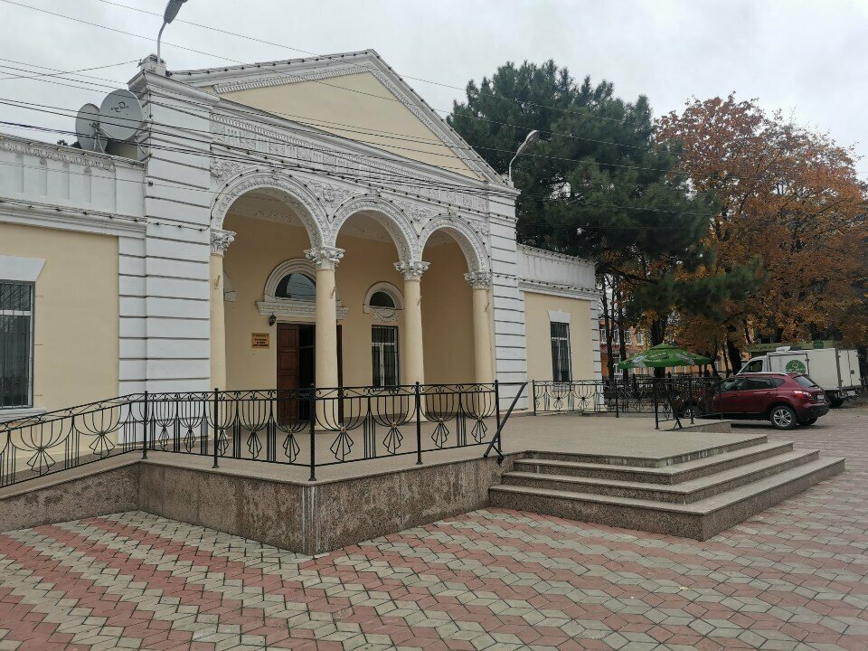 Дом культуры Club Cultural din or. Ialoveni, Яловень, фото