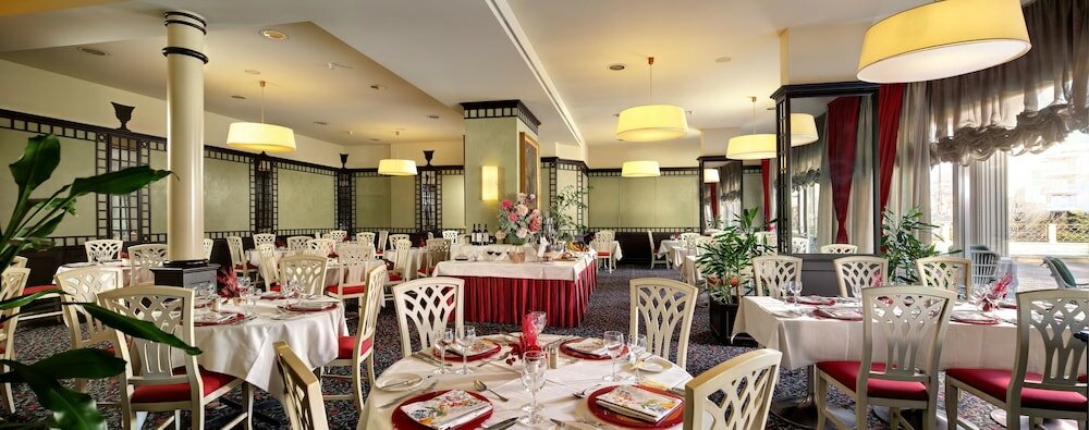 Фото Hotel De La Paix