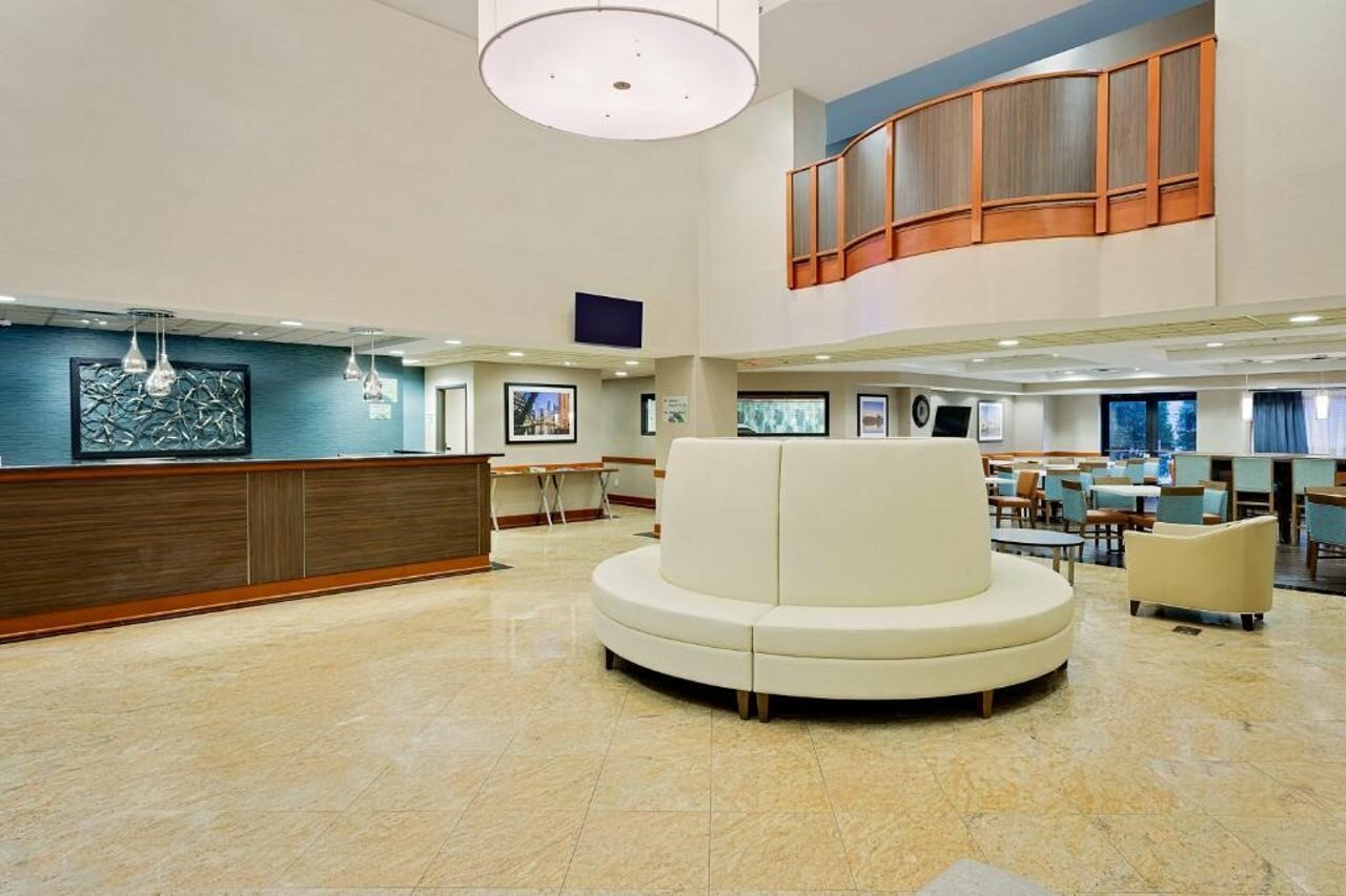 Фото Comfort Inn & Suites Arlington Heights - Schaumburg