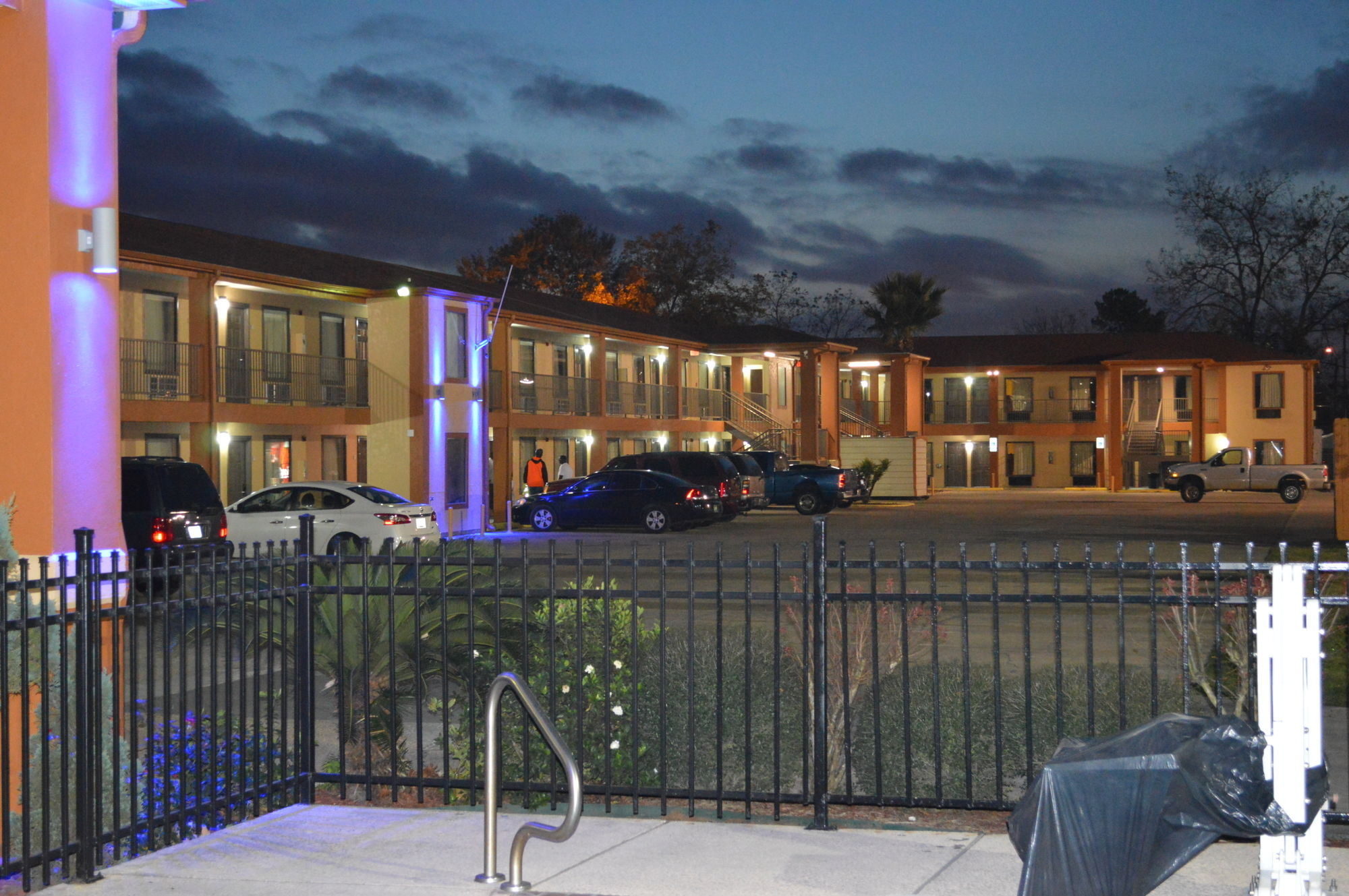 Фото Econo Lodge Lake Charles University Area