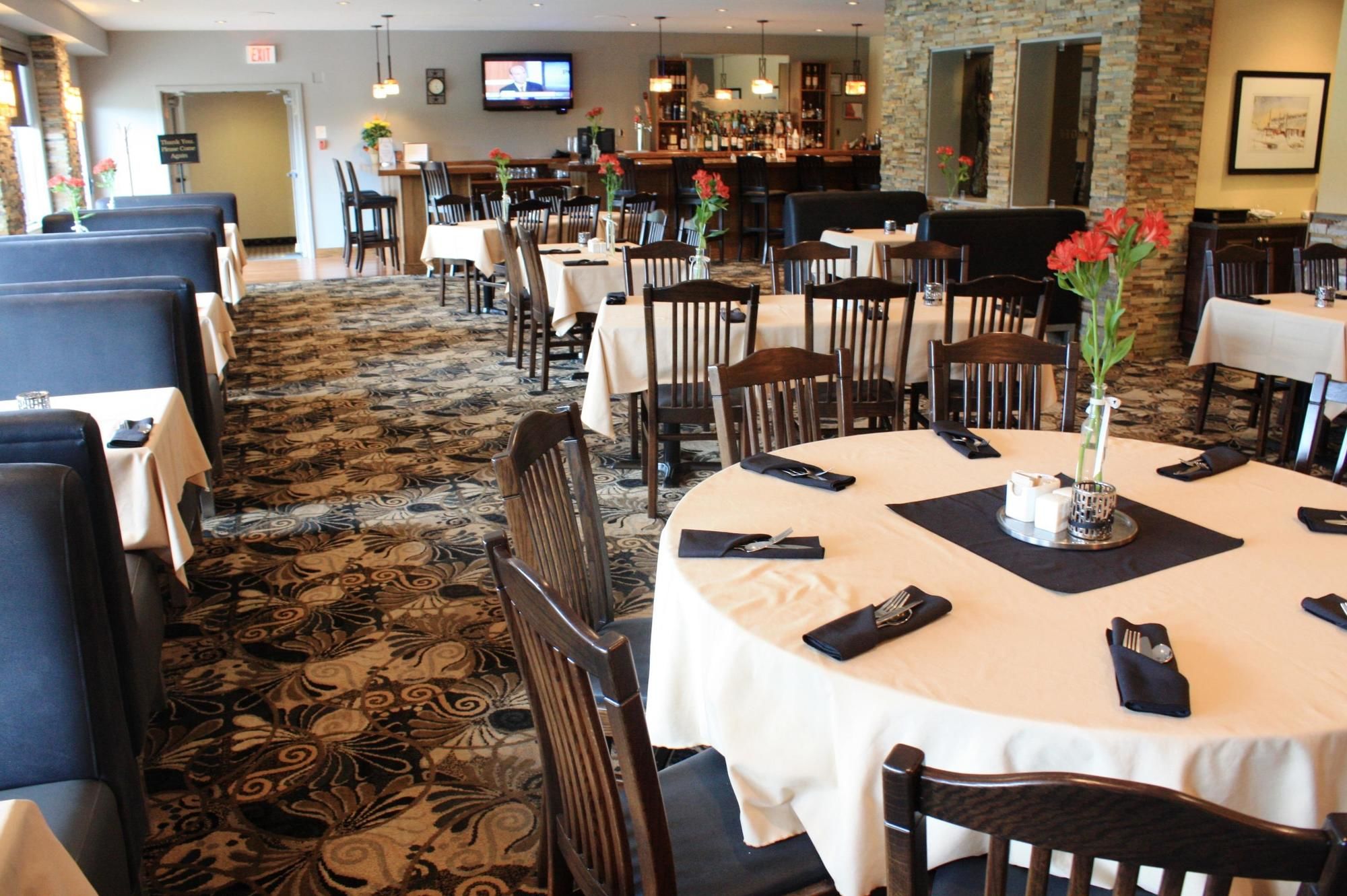 Фото Best Western Plus Nor'wester Hotel & Conference Centre