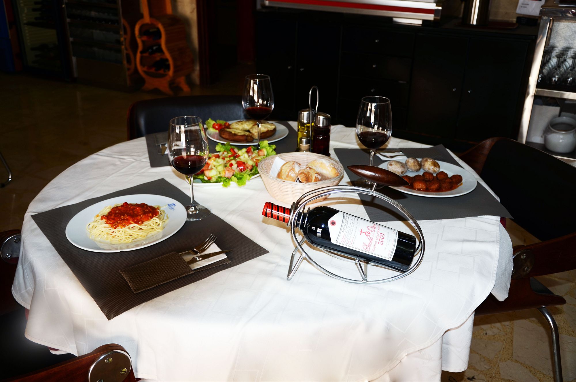 Фото Hotel Aeropuerto Sur