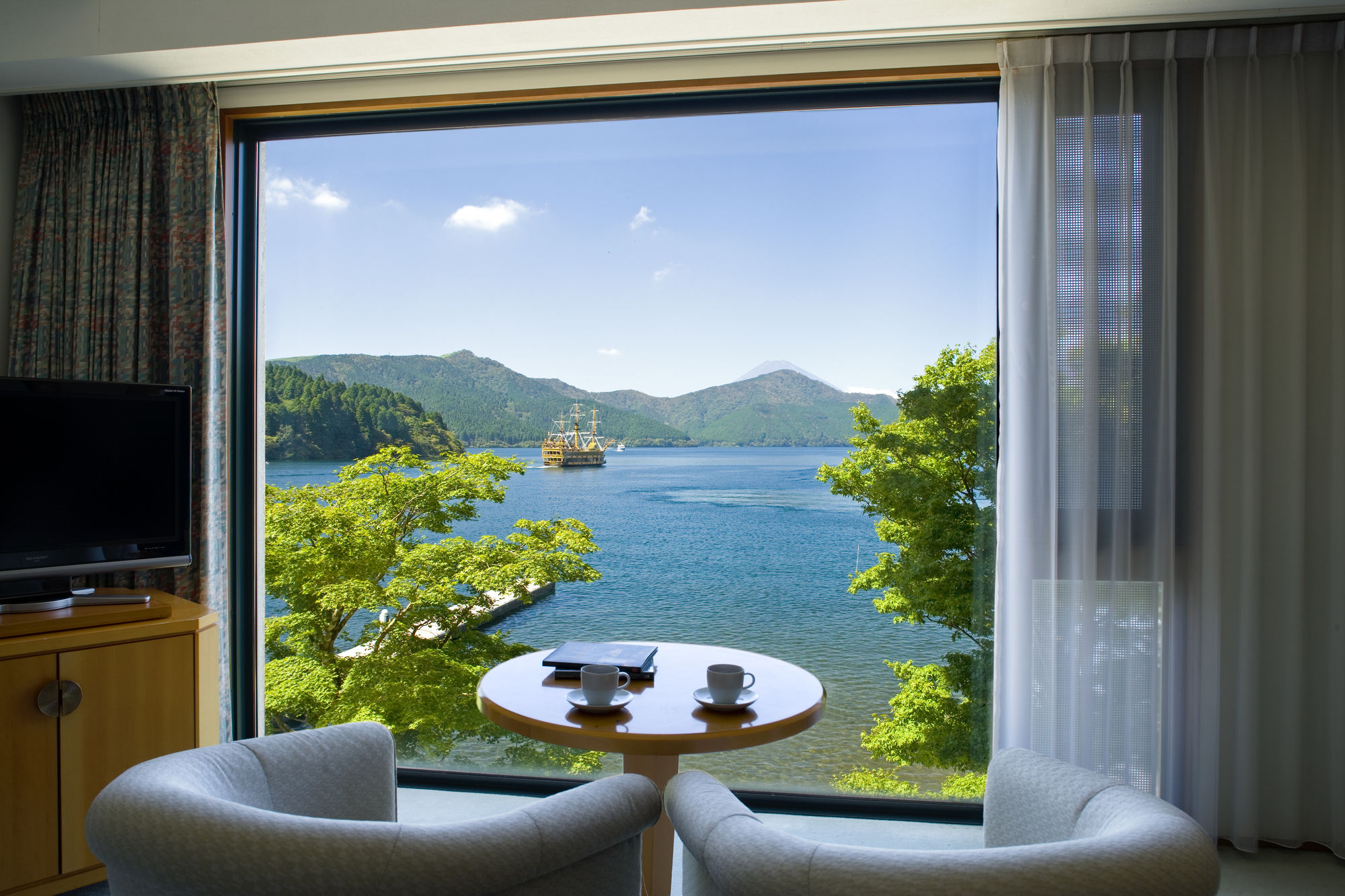 Фото Hakone Hotel