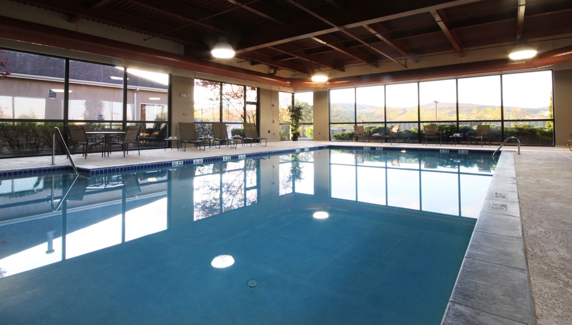 Фото Hampton Inn Scranton at Montage Mountain