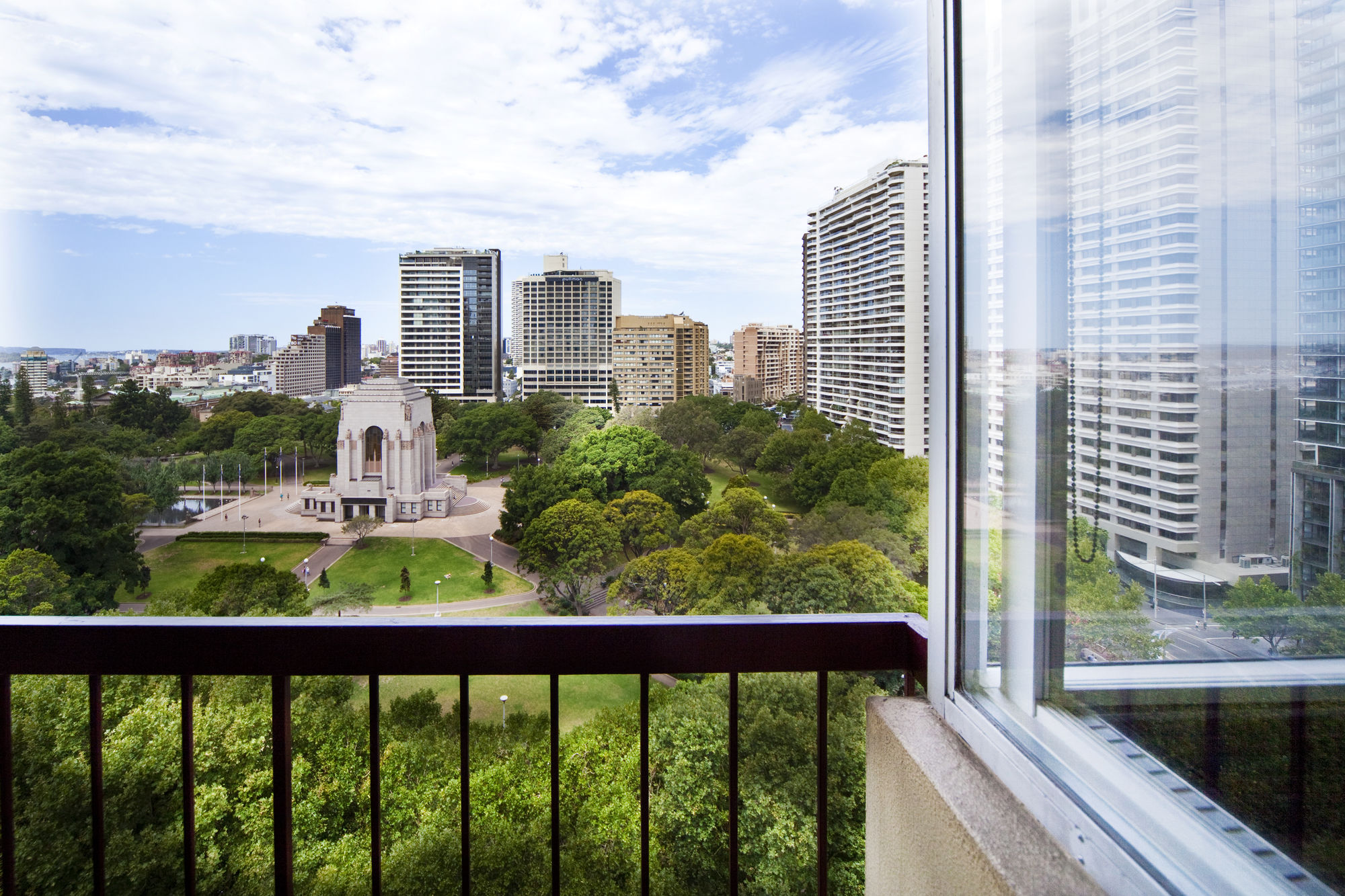 Фото Hyde Park Inn