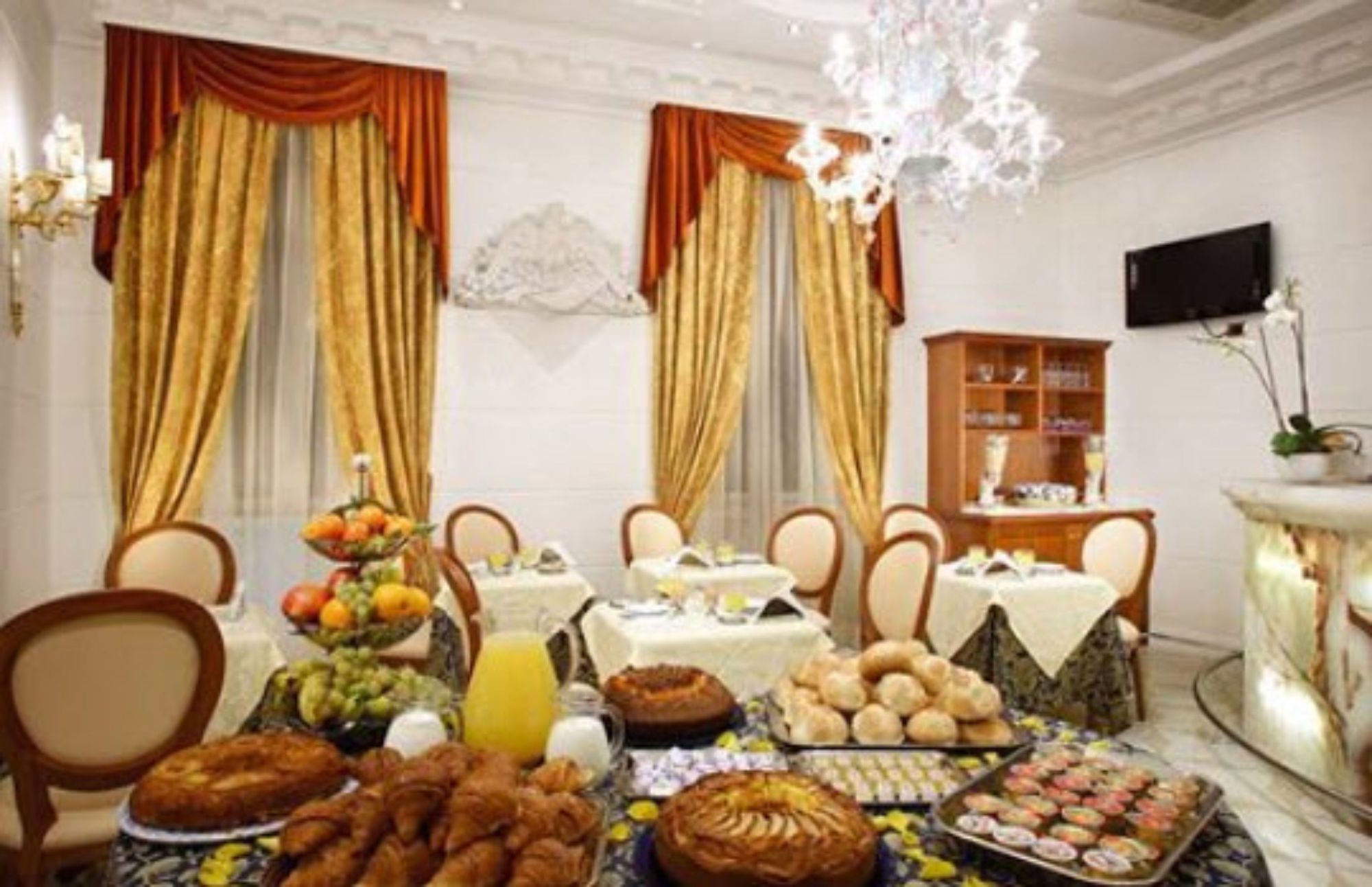 Фото Suite Opera Rooms