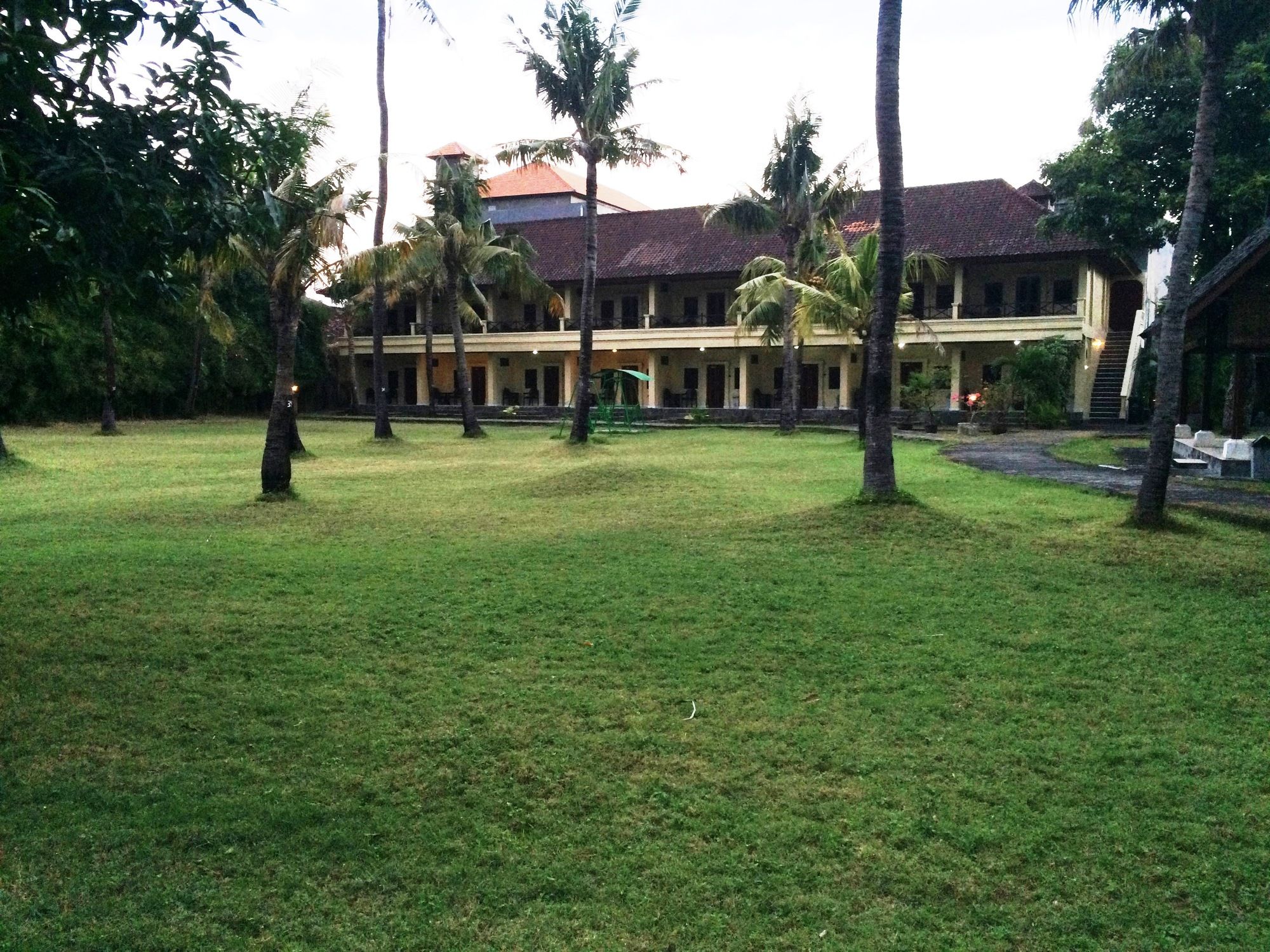 Фото Suji Bungalow