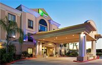 Фото Holiday Inn Express Hotels & Suites East Houston, an Ihg Hotel