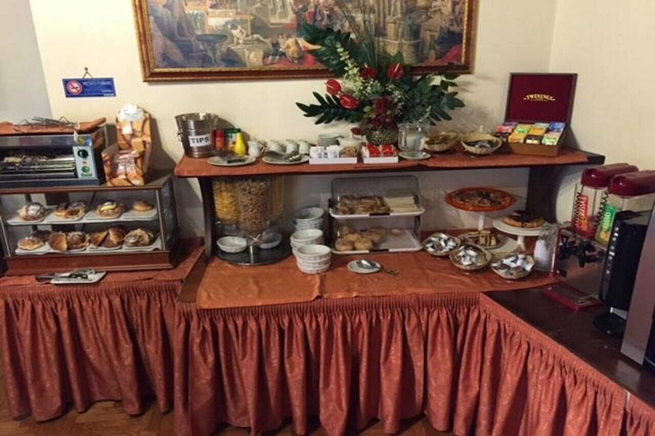 Фото Pantheon Inn