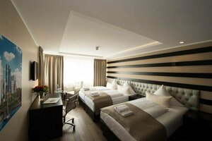 Гостиница Skyline Hotel