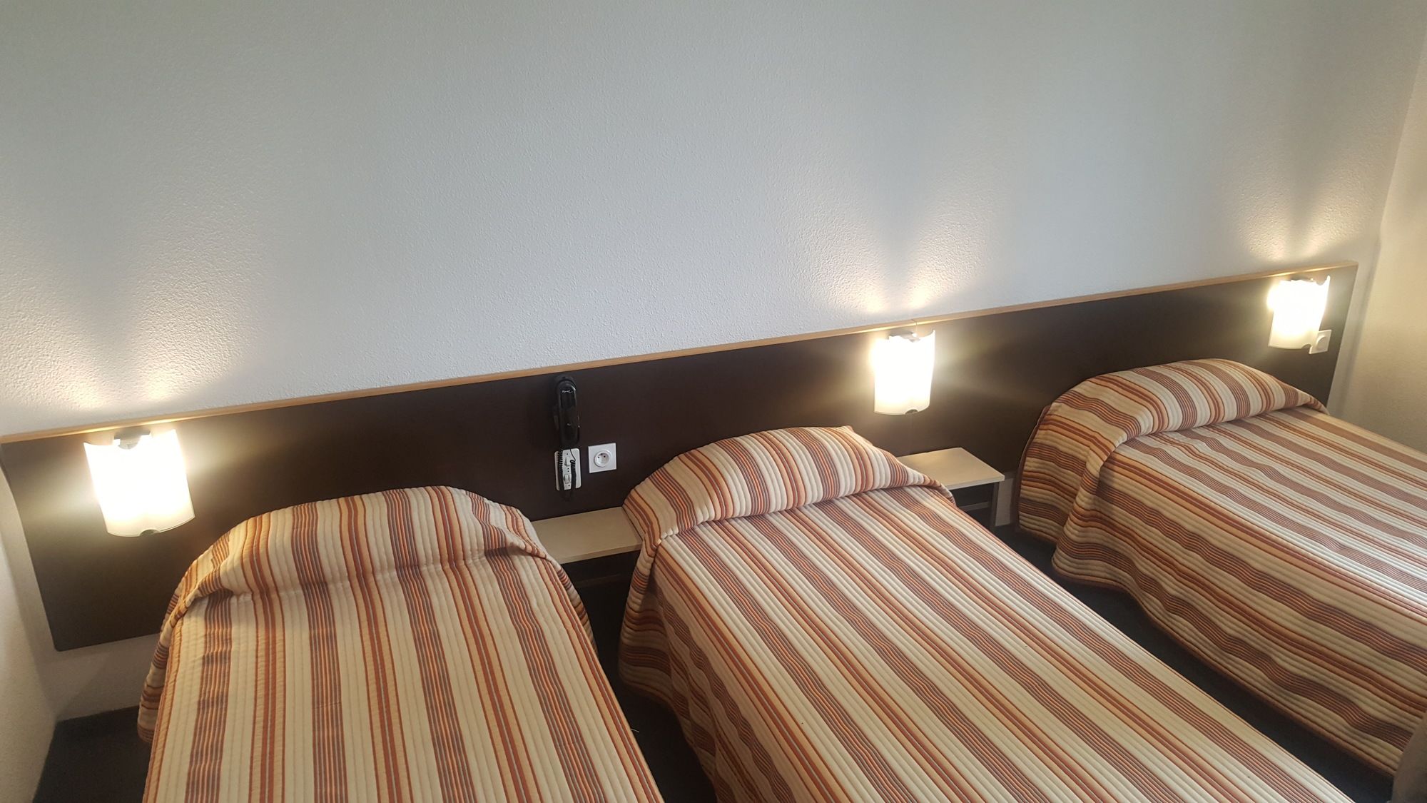 Фото Hôtel Hélianthe