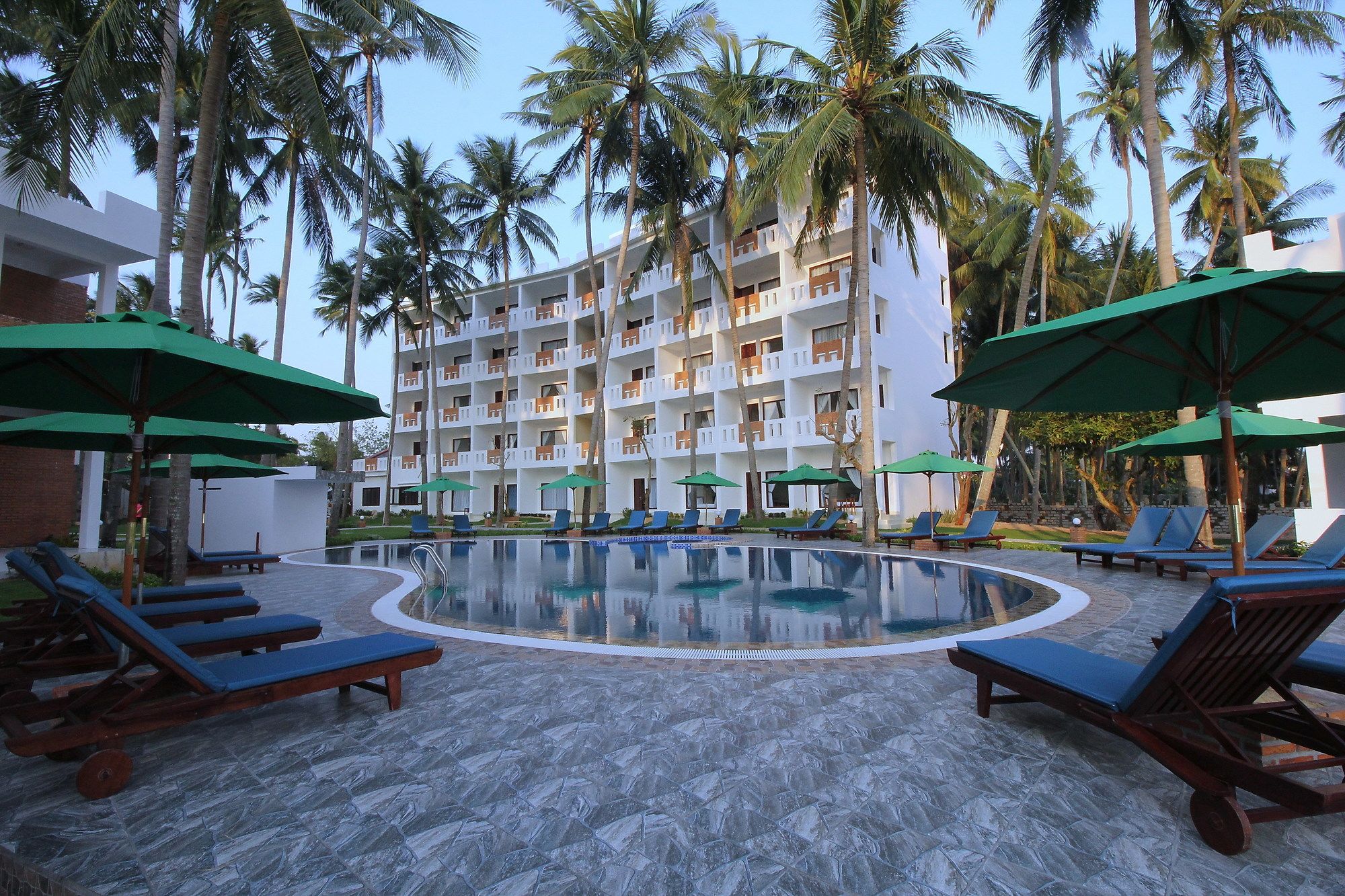 Фото Ocean Place Mui Ne Resort