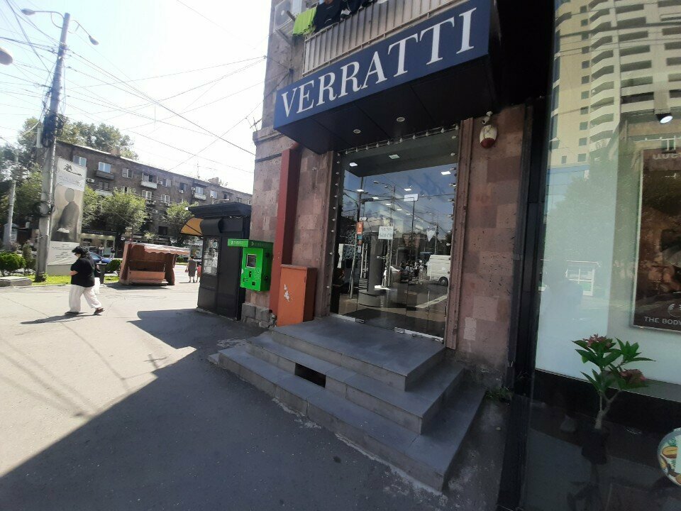 Clothing store Verratti, Yerevan, photo