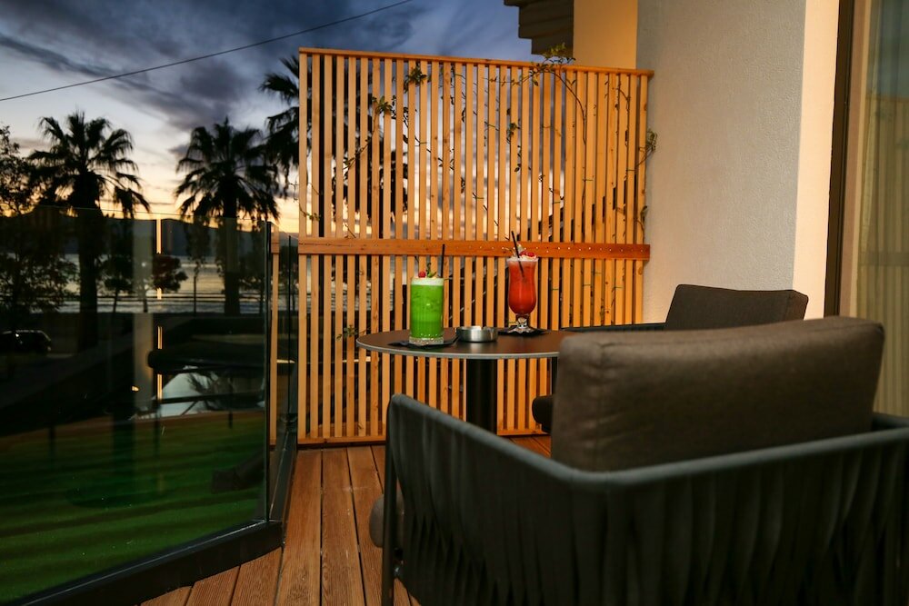 Фото Charm Hotel