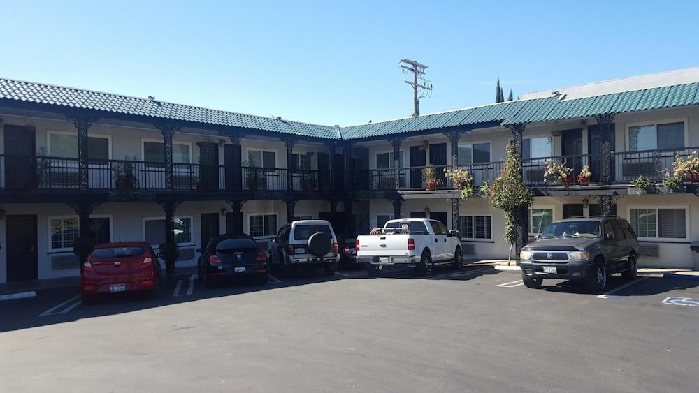 Фото Welcome Inn on Colorado Blvd