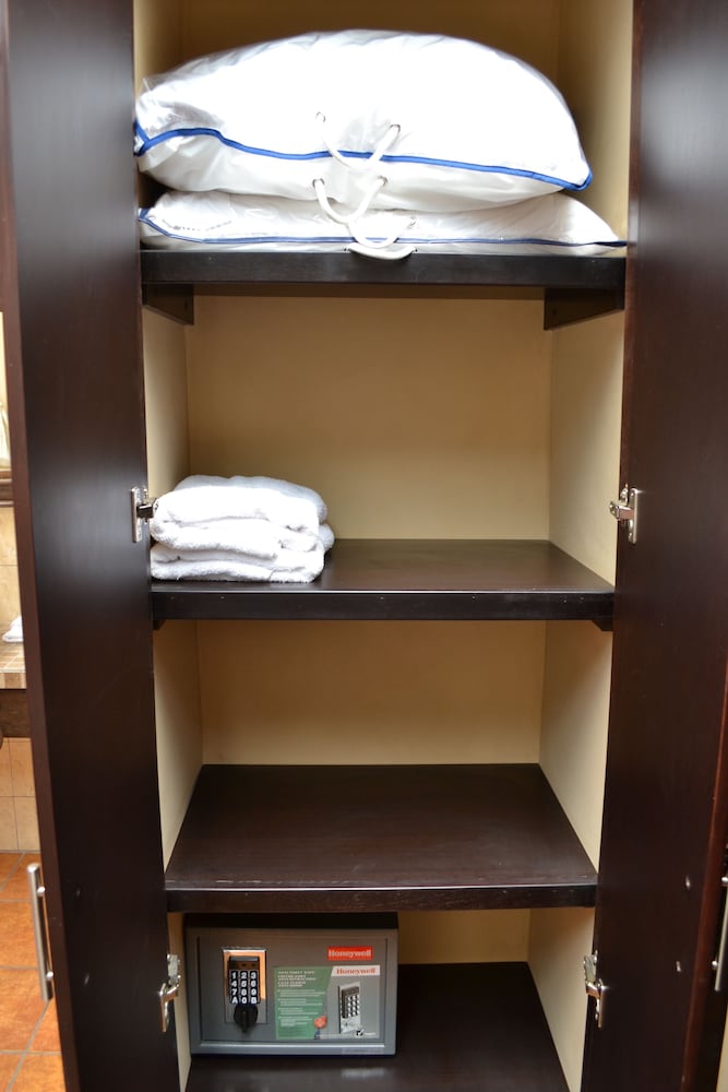 Фото All Suite El Marques de Antigua