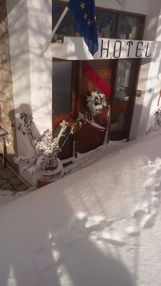 Фото Neos Omalos