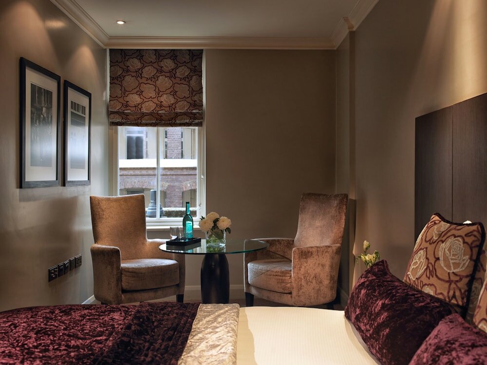 Фото Radisson Blu Edwardian Bloomsbury Street Hotel, London