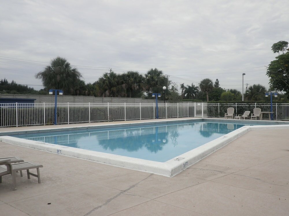 Фото Quality Inn Downtown Stuart