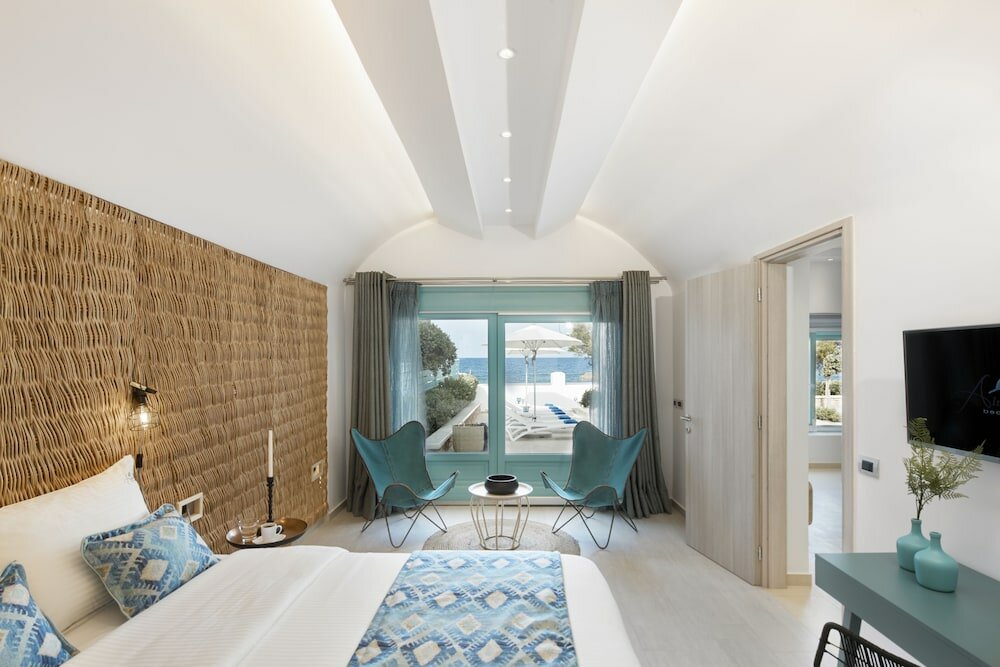 Фото Almyriki Beach Villa