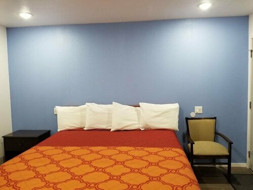 Гостиница Travis Lodge Motel 16 в Окленде