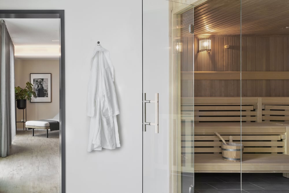 Фото Courtyard by Marriott Hamburg City