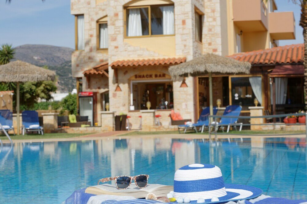 Фото Danelis Studios and Apartments