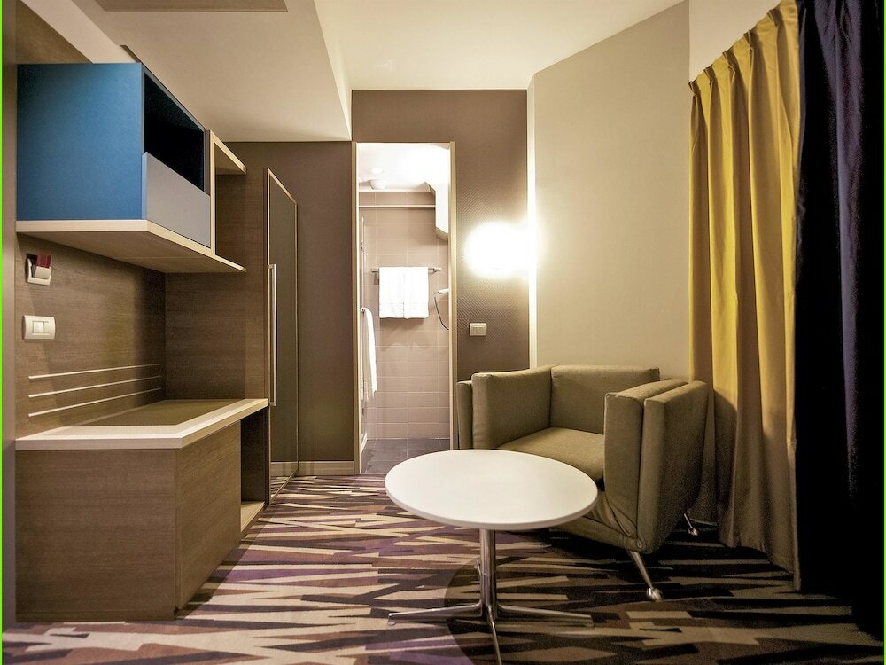 Фото Mercure Roma Centro Colosseo Hotel